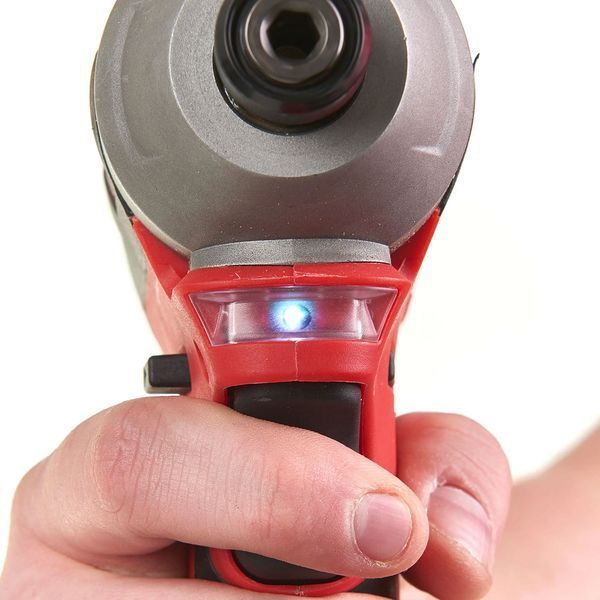 Гайкокрут акумуляторний безщітковий 1/4" HEX M18 180Нм 4933464476 MILWAUKEE 4933464476 фото